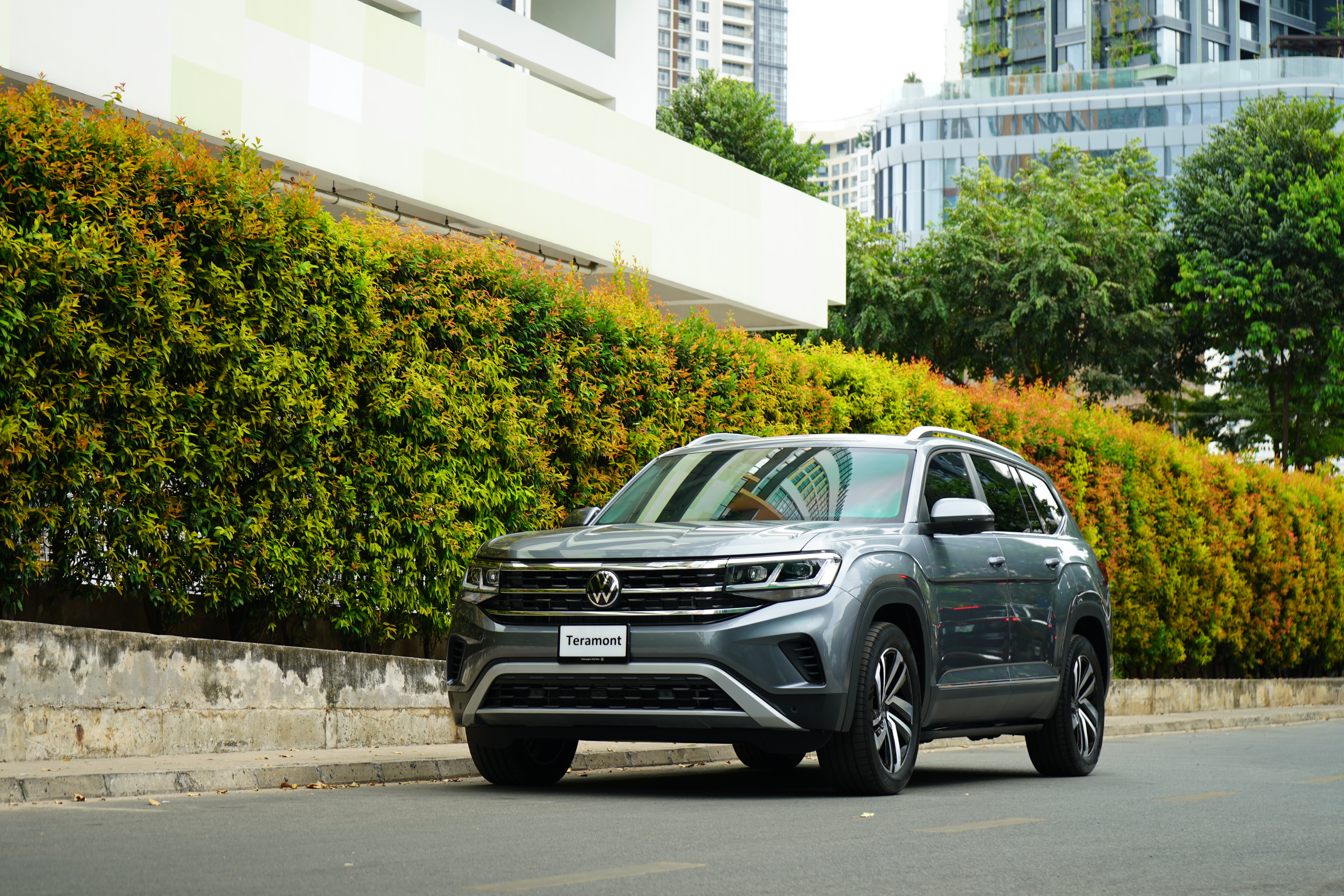 Volkswagen Teramont Limited Edition. Phiên bản đặc biệt chào đón cột mốc 2000 xe lăn bánh tại Việt Nam 2024 - 1719543452079