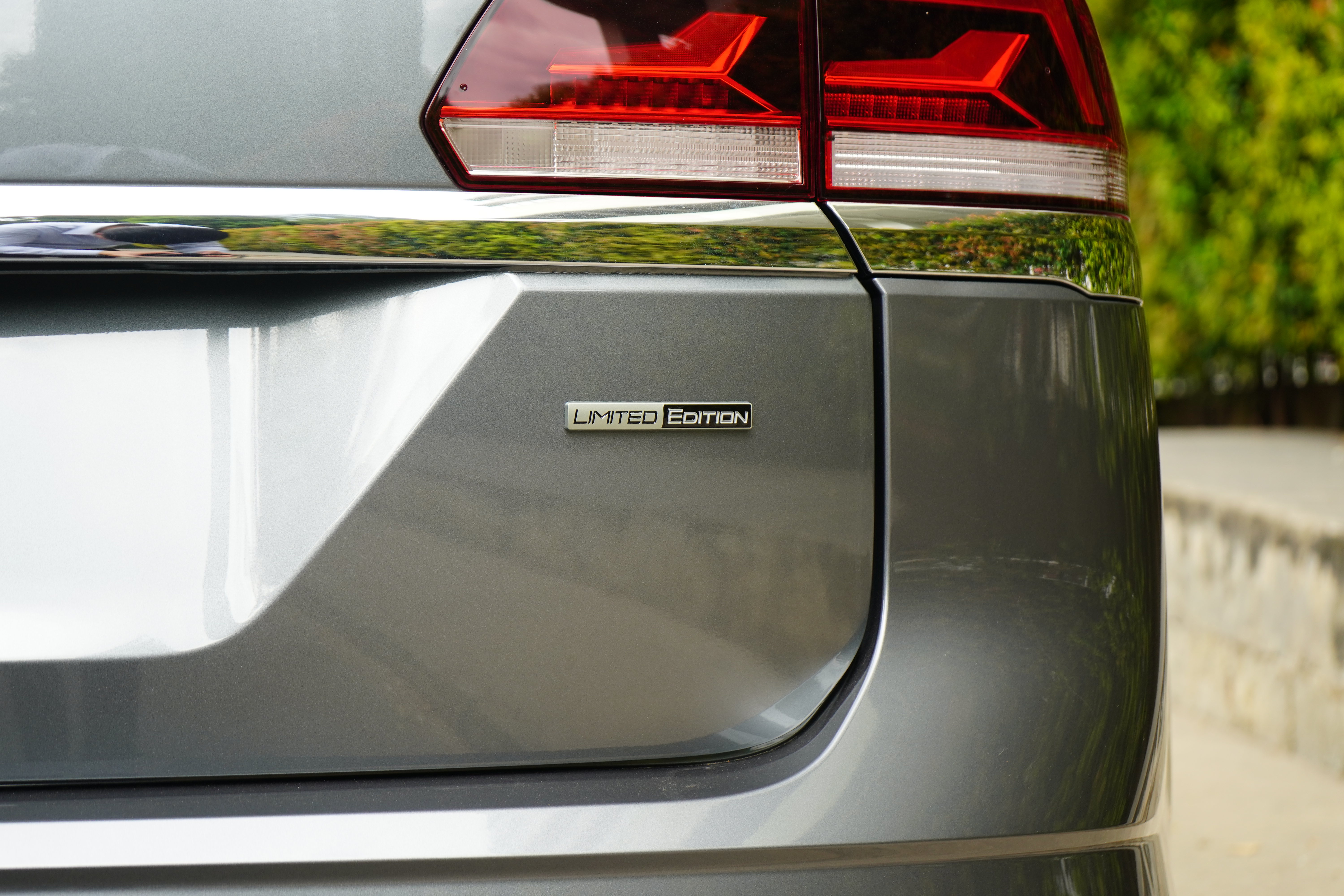 Volkswagen Teramont Limited Edition. Phiên bản đặc biệt chào đón cột mốc 2000 xe lăn bánh tại Việt Nam 2024 - 1719544091208